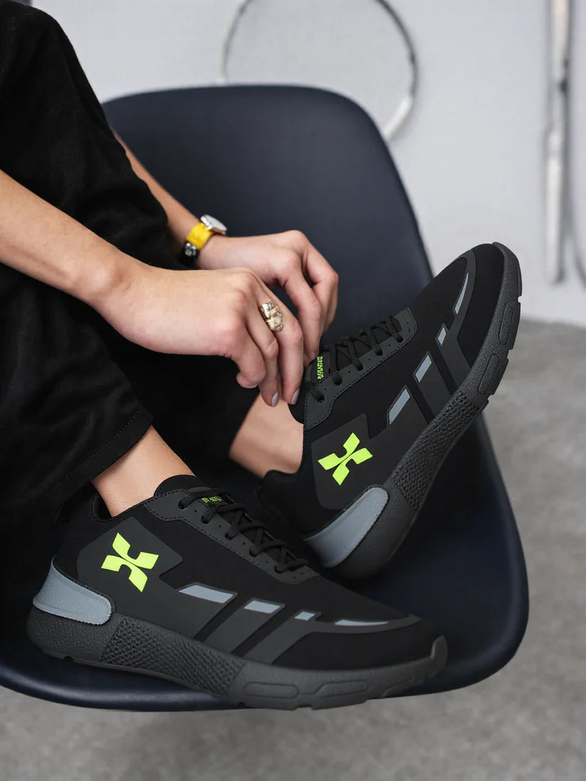 Sports Shoes: Walking